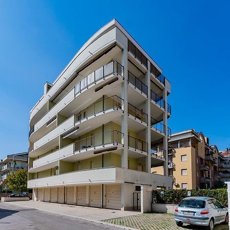 Your Dream Stay In Montesilvano Awaits! Esterno foto